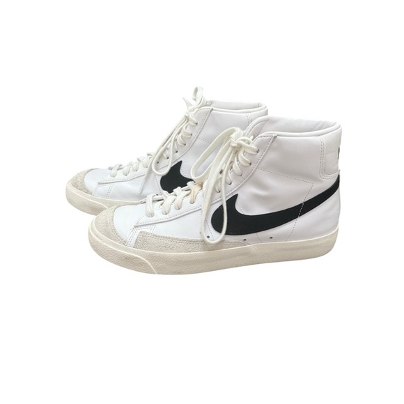 Like New Nike Blazer Mid White and Black High-Tops Size 8 - Picture 3 of 7